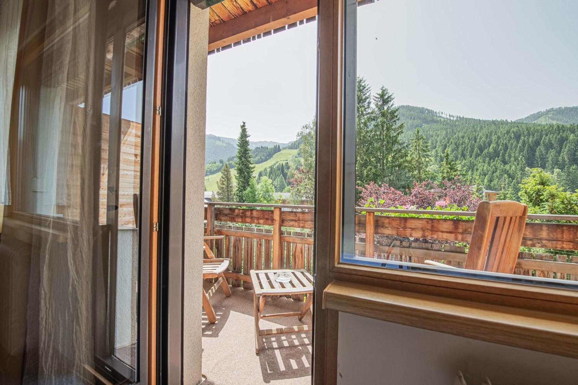 Haus Anni Hotel Bad Kleinkirchheim Buitenkant foto